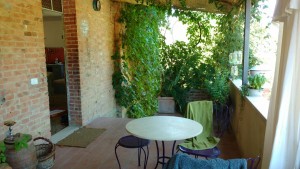 verandah Tuscany homestay